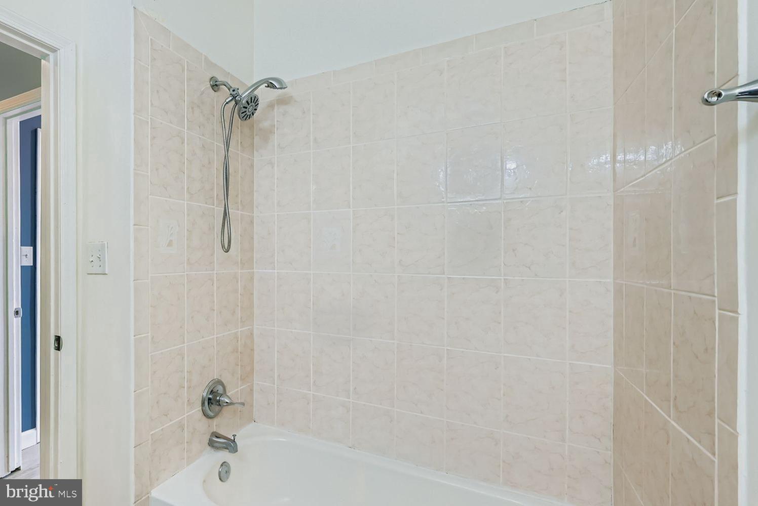 EAST BALTIMORE MIDWAY - Residential