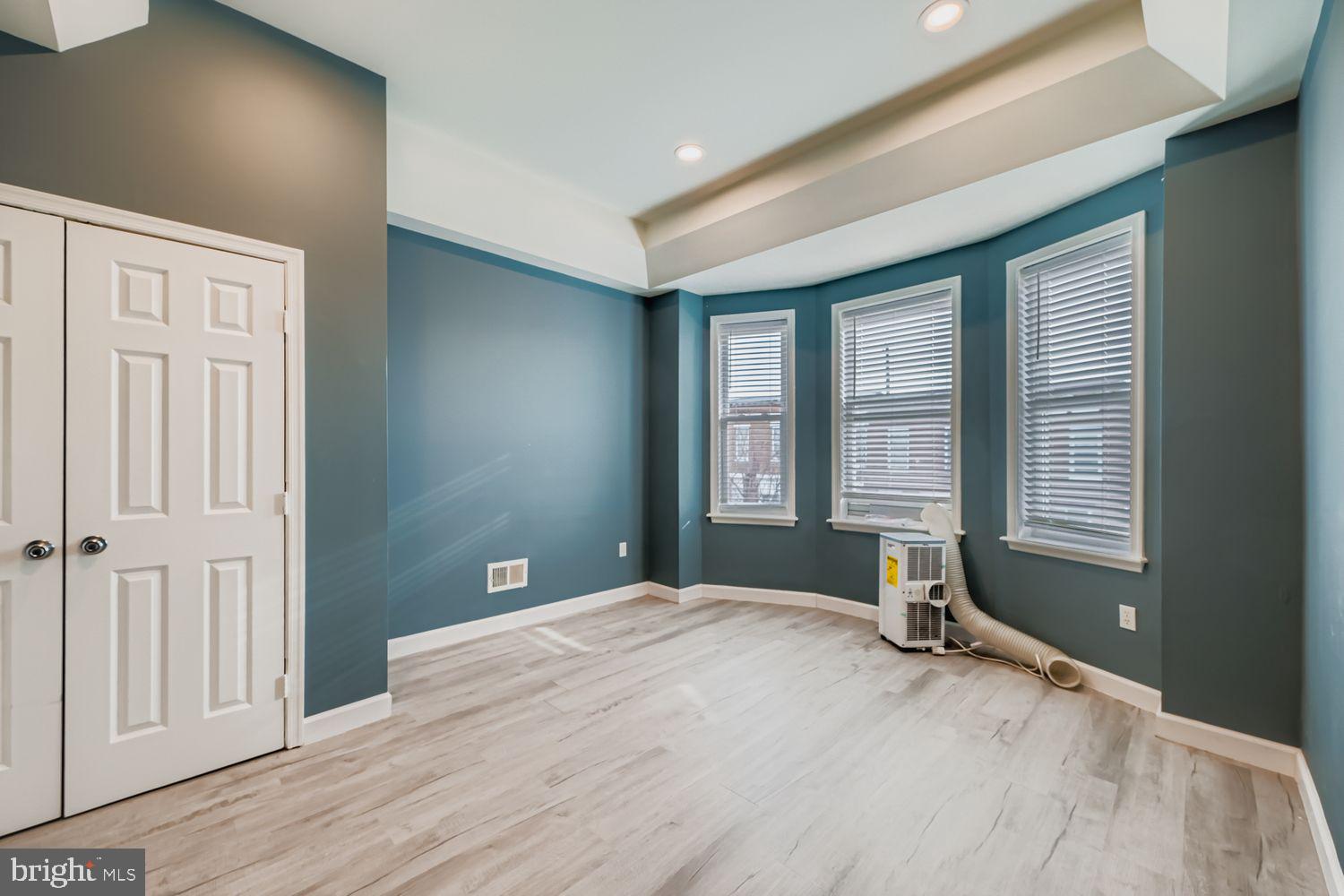 EAST BALTIMORE MIDWAY - Residential