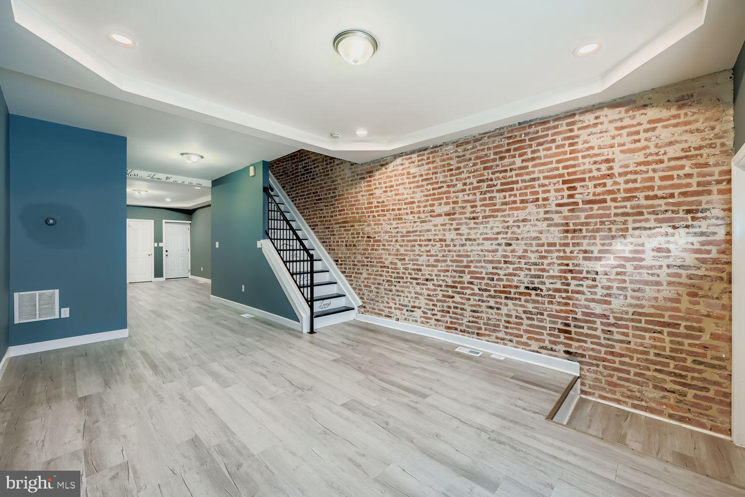 EAST BALTIMORE MIDWAY - Residential