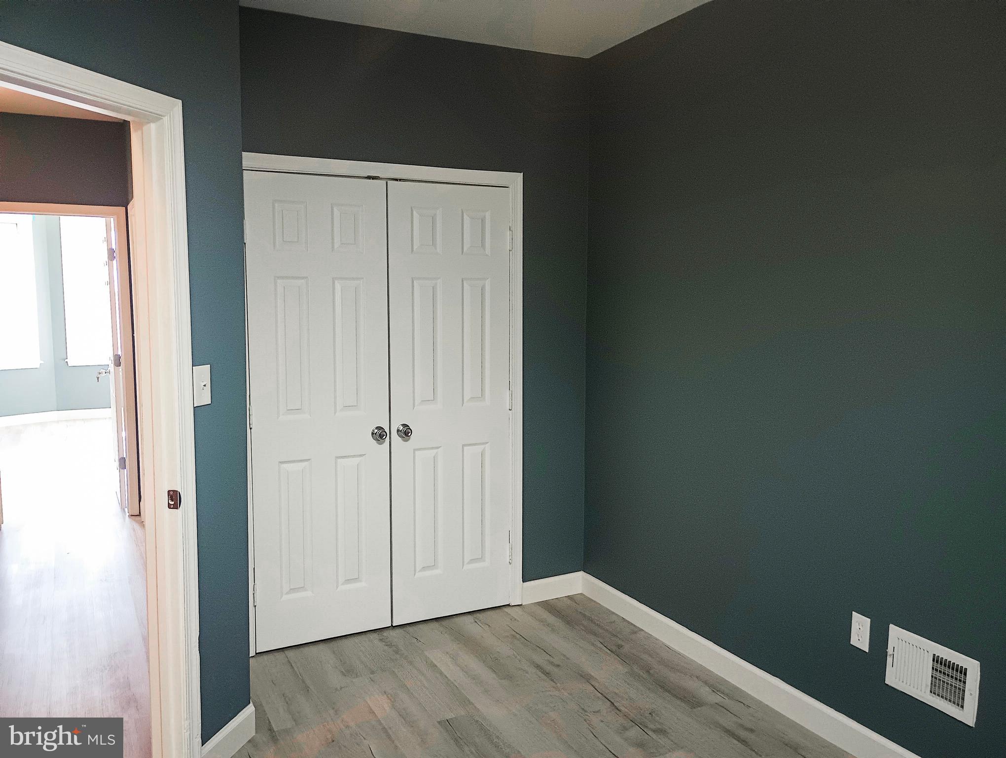 EAST BALTIMORE MIDWAY - Residential