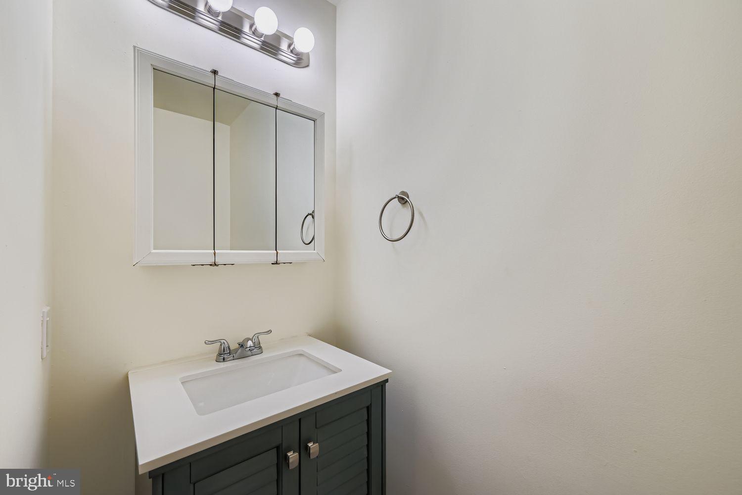 EAST BALTIMORE MIDWAY - Residential