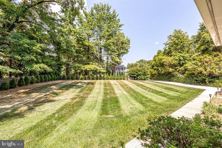 2601 SESKEY GLEN COURT