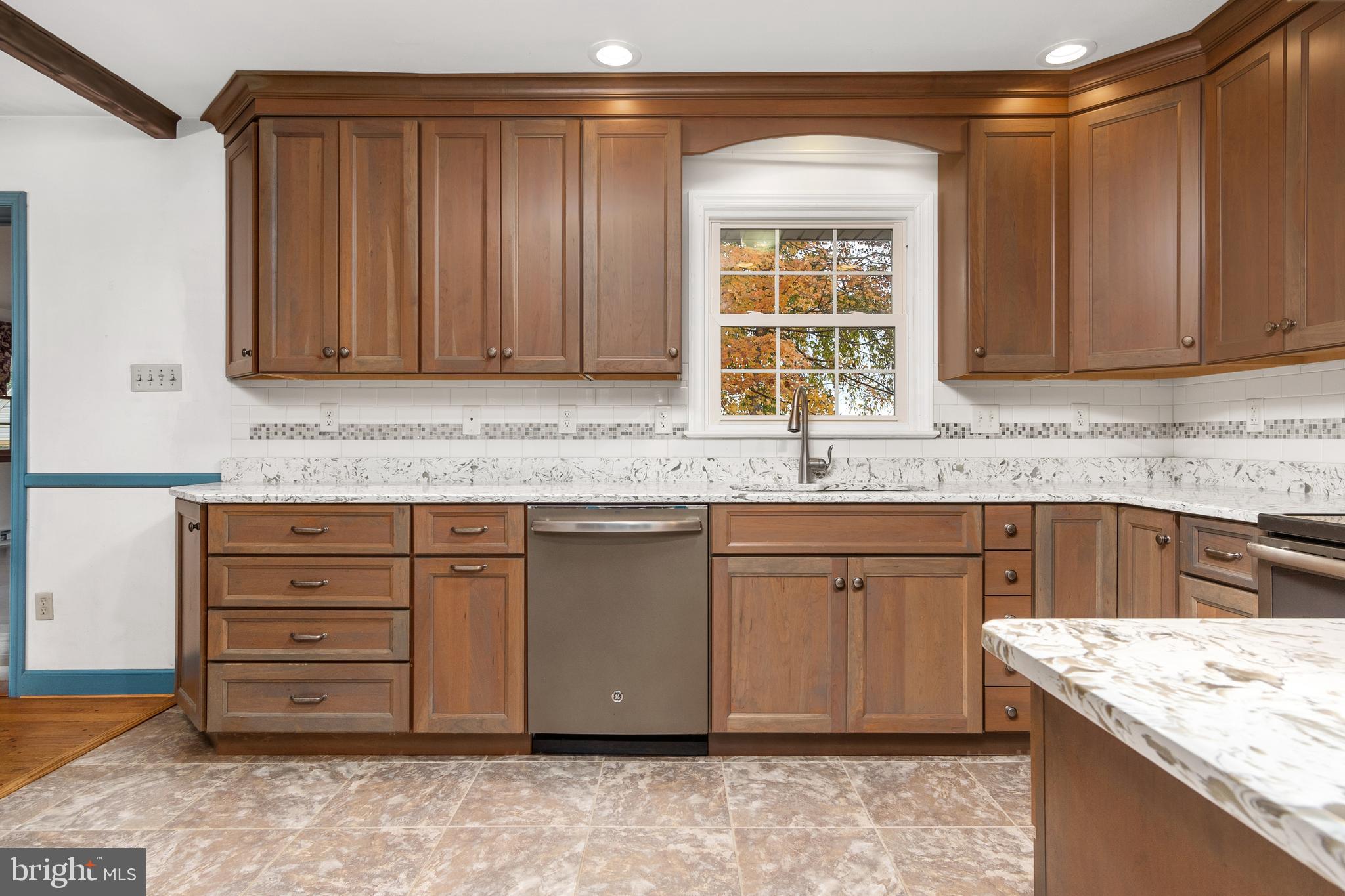 PLEASANT VIEW HEIGHTS - Residential