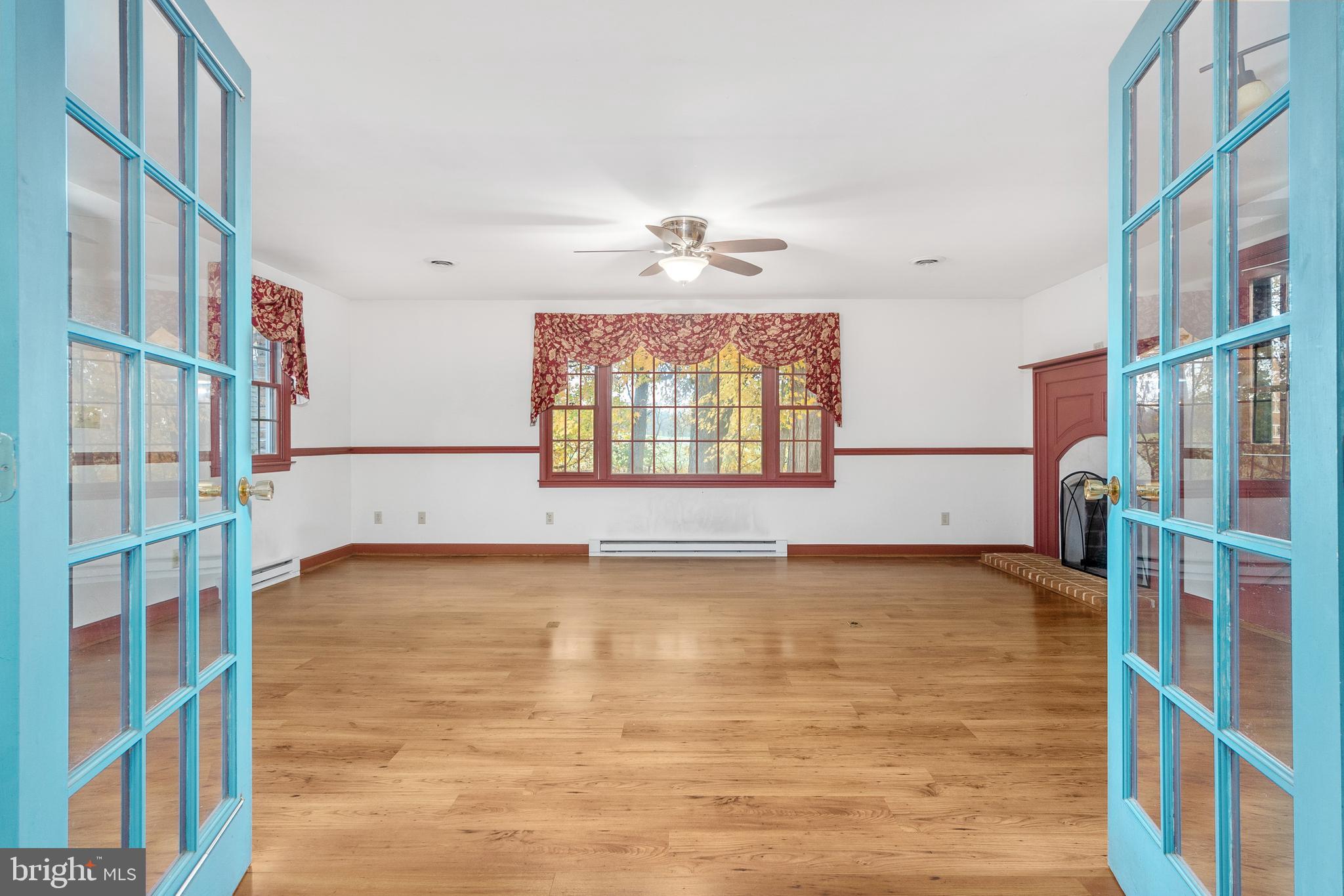 PLEASANT VIEW HEIGHTS - Residential