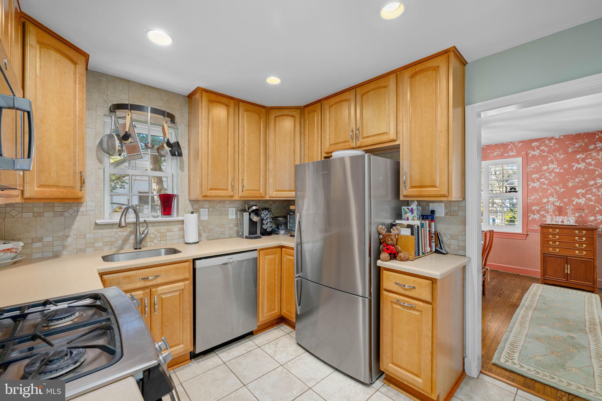 WAVERLY HILLS - Residential