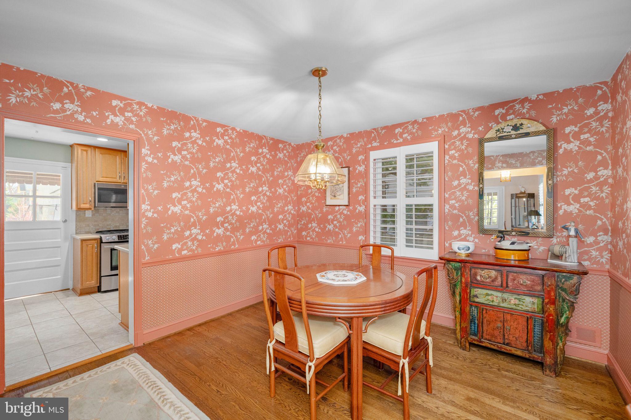 WAVERLY HILLS - Residential