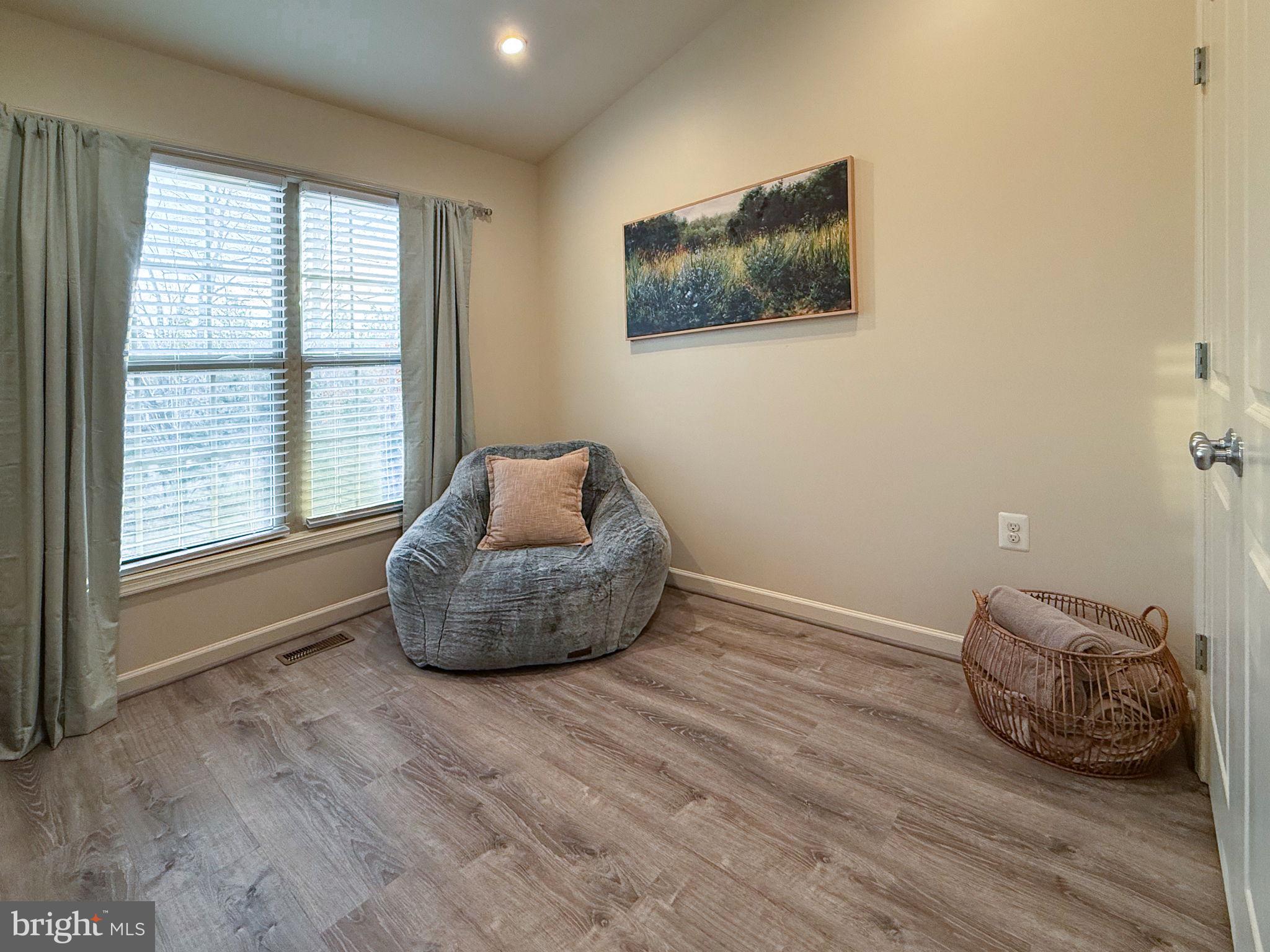 VILLAGES OF PIEDMONT II - Residential Lease