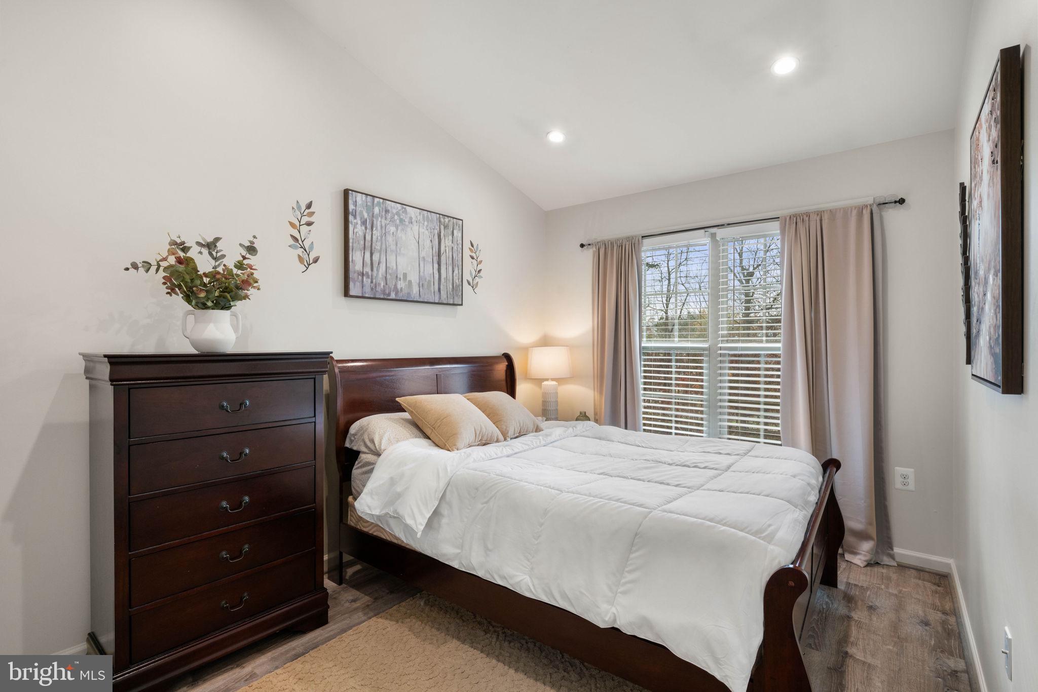 VILLAGES OF PIEDMONT II - Residential Lease