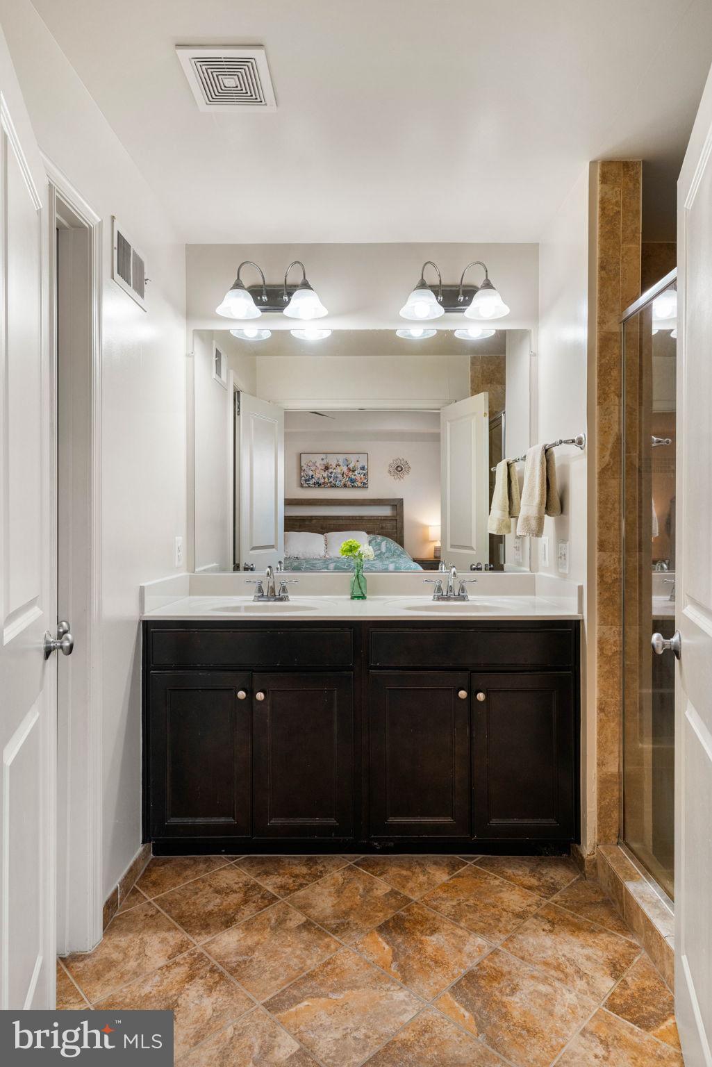 VILLAGES OF PIEDMONT II - Residential Lease