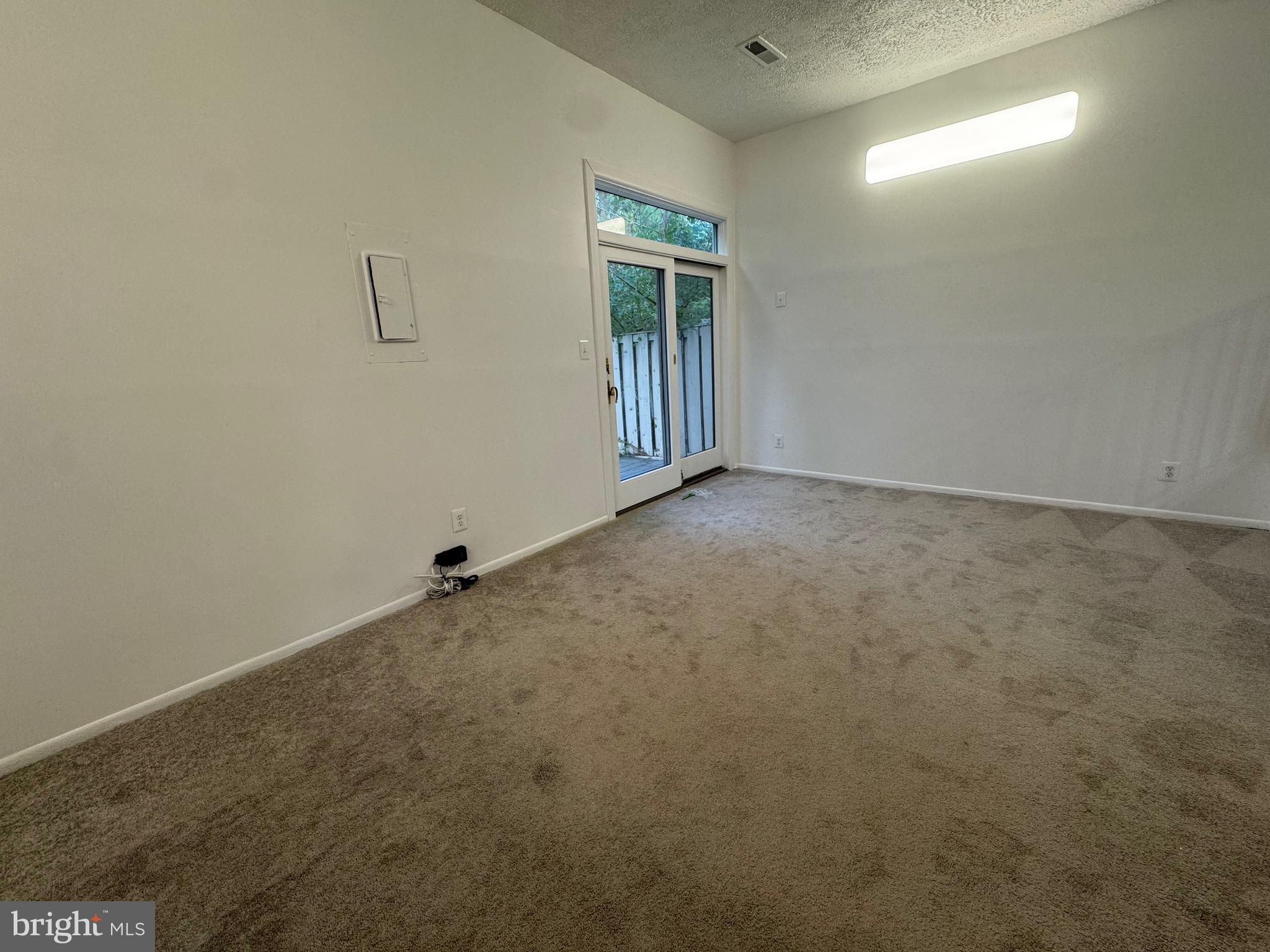 CRESTVIEW - Residential Lease