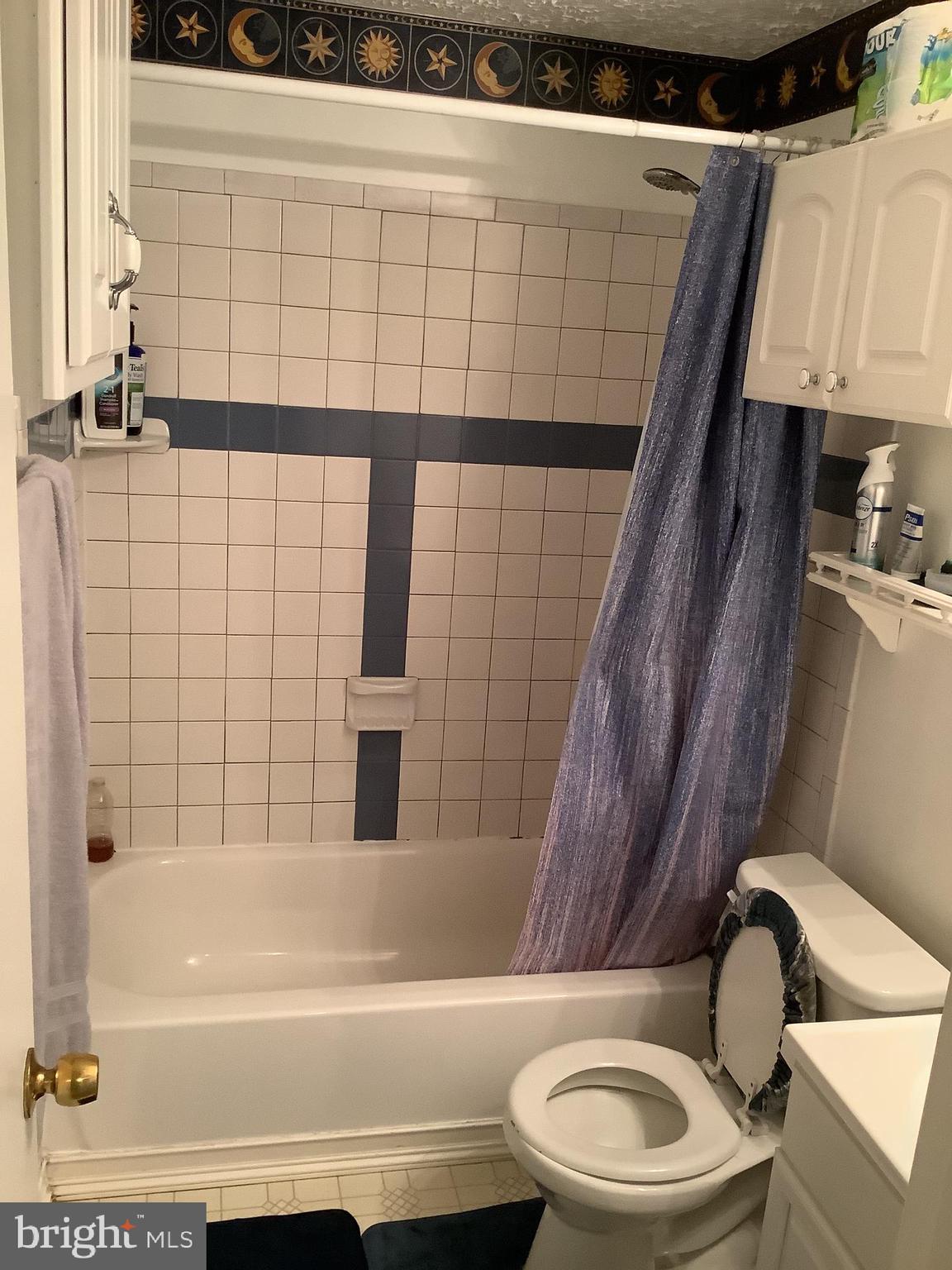 WAKEFIELD NEIGHBORHOOD - Residential