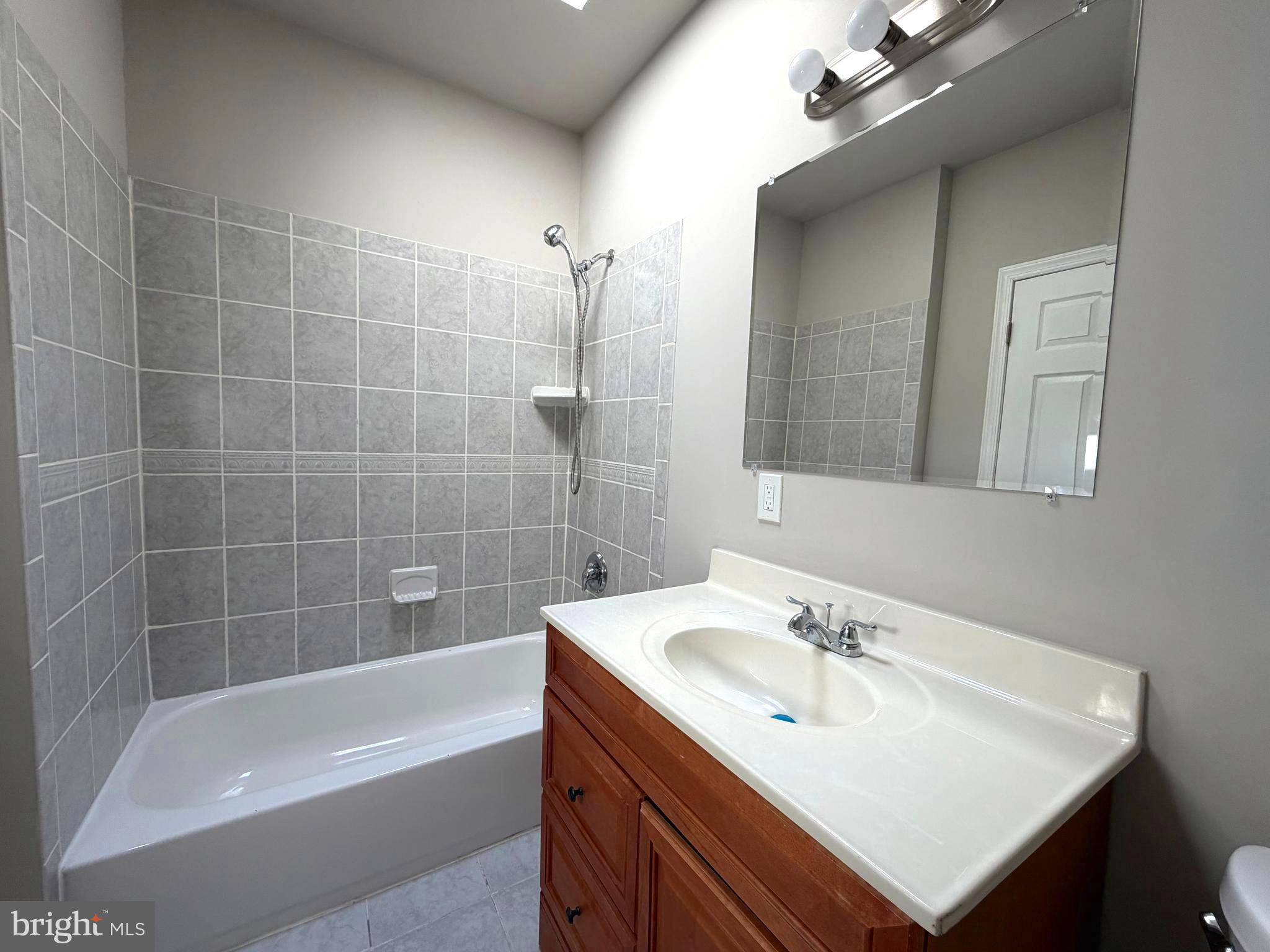 MILTON-MONTFORD - Residential