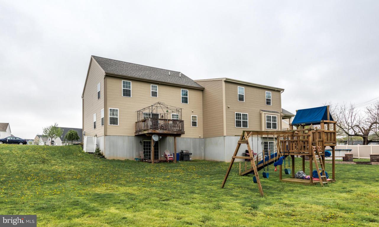 AUTUMN HILLS - Residential