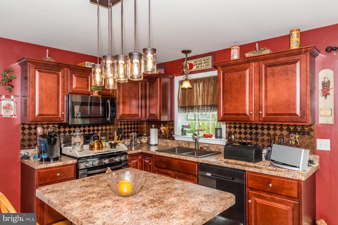 AUTUMN HILLS - Residential