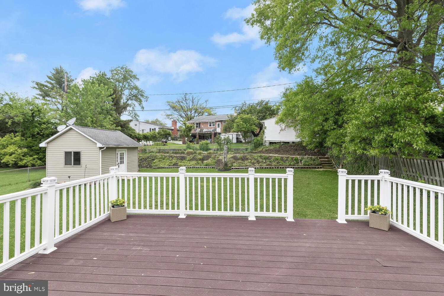 DULANEY VILLAGE - Residential