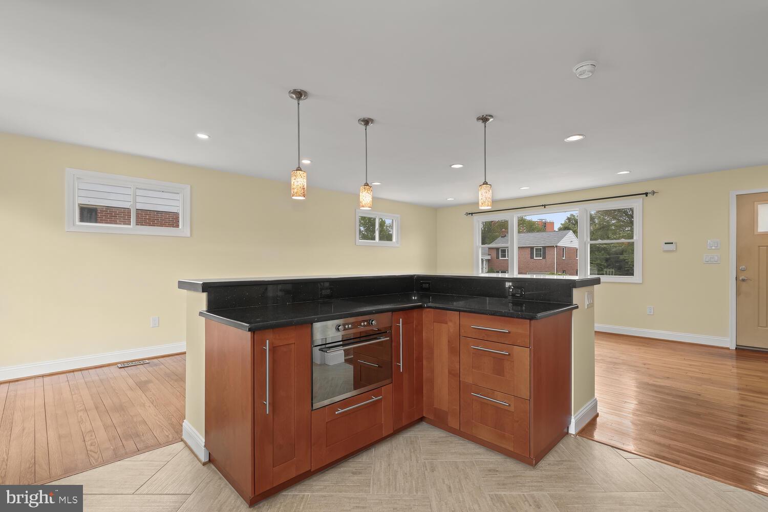 DULANEY VILLAGE - Residential