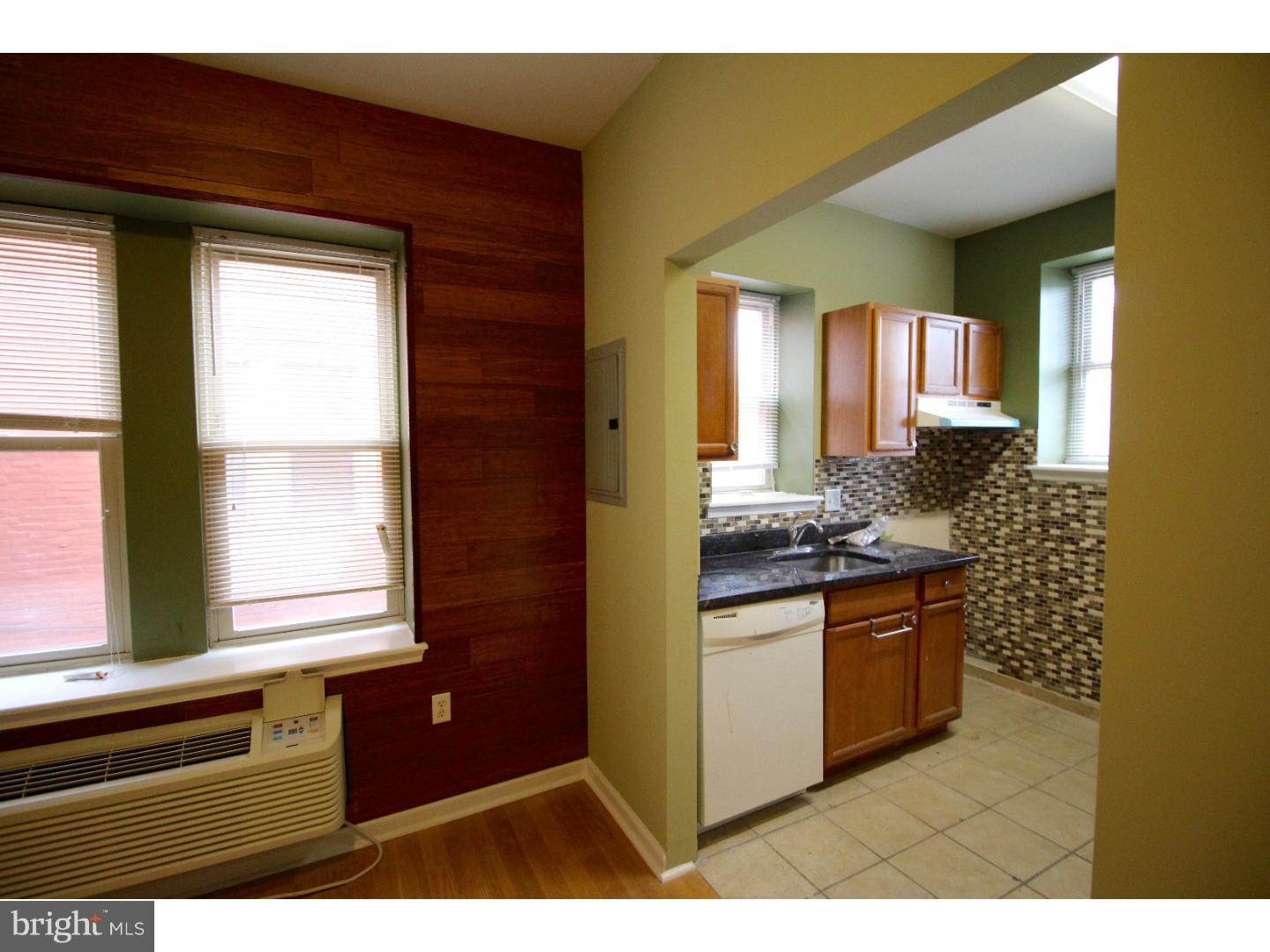 UNIVERSITY CITY - Residential Lease