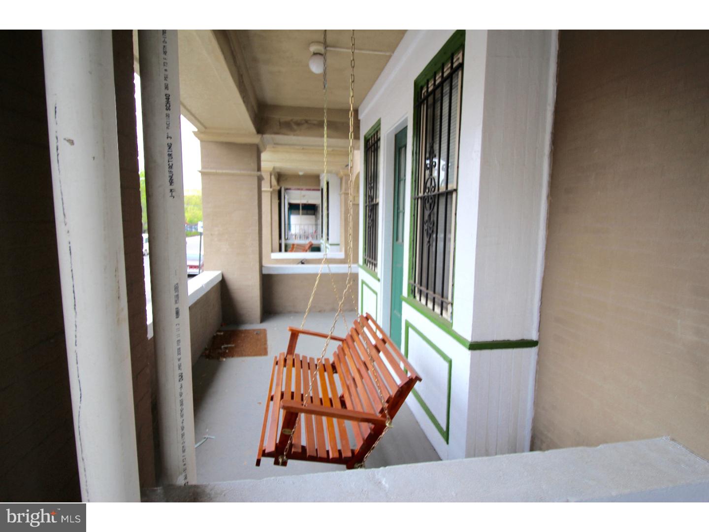 UNIVERSITY CITY - Residential Lease