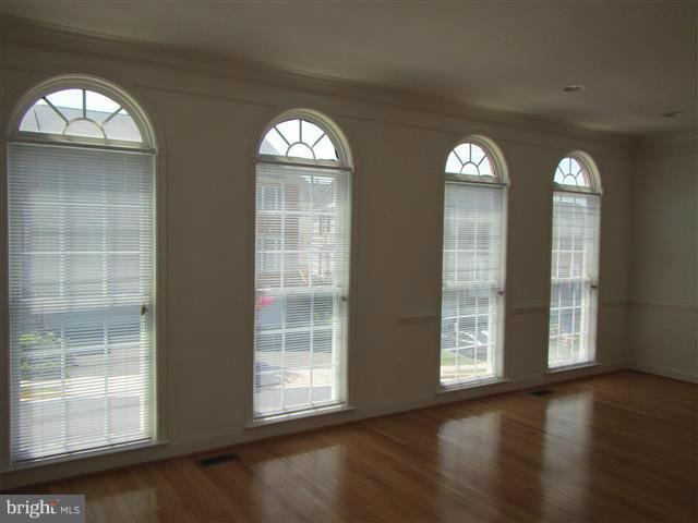 STONE CREEK CROSSING - Residential Lease