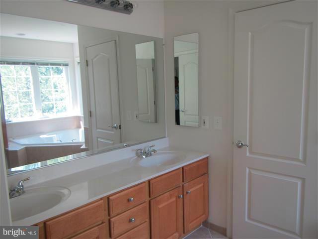 STONE CREEK CROSSING - Residential Lease