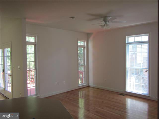 STONE CREEK CROSSING - Residential Lease