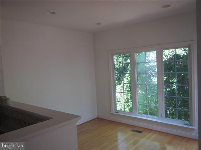 STONE CREEK CROSSING - Residential Lease