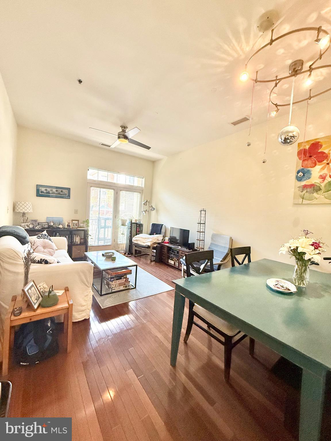 309 HOLLAND LANE 139