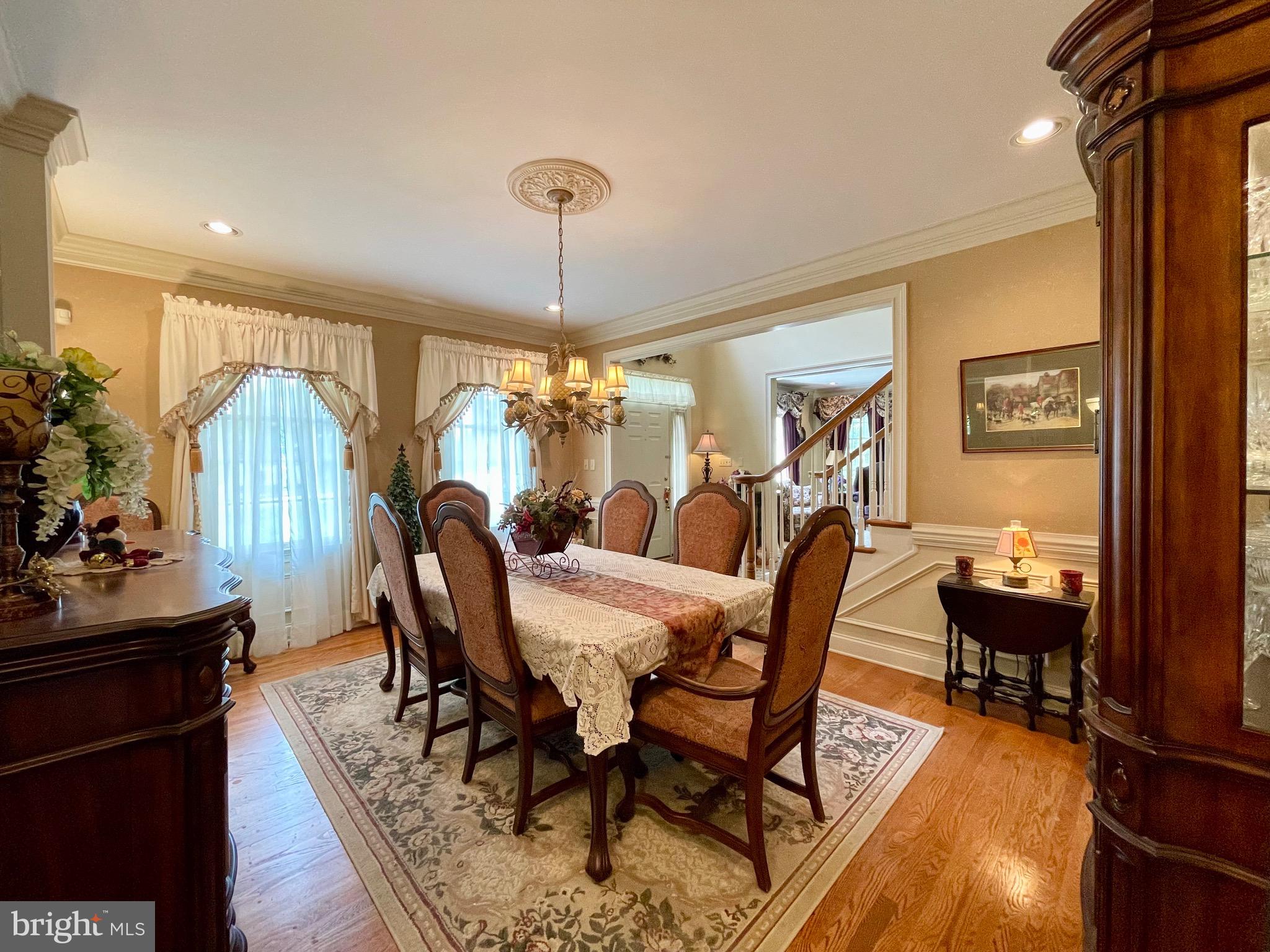 1 EAGLEVIEW LANE