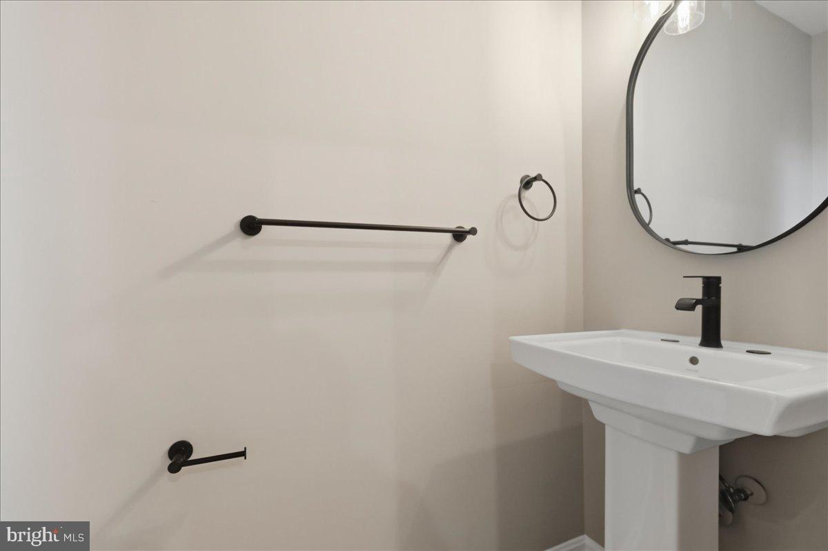 POINT OF WOODS - Residential