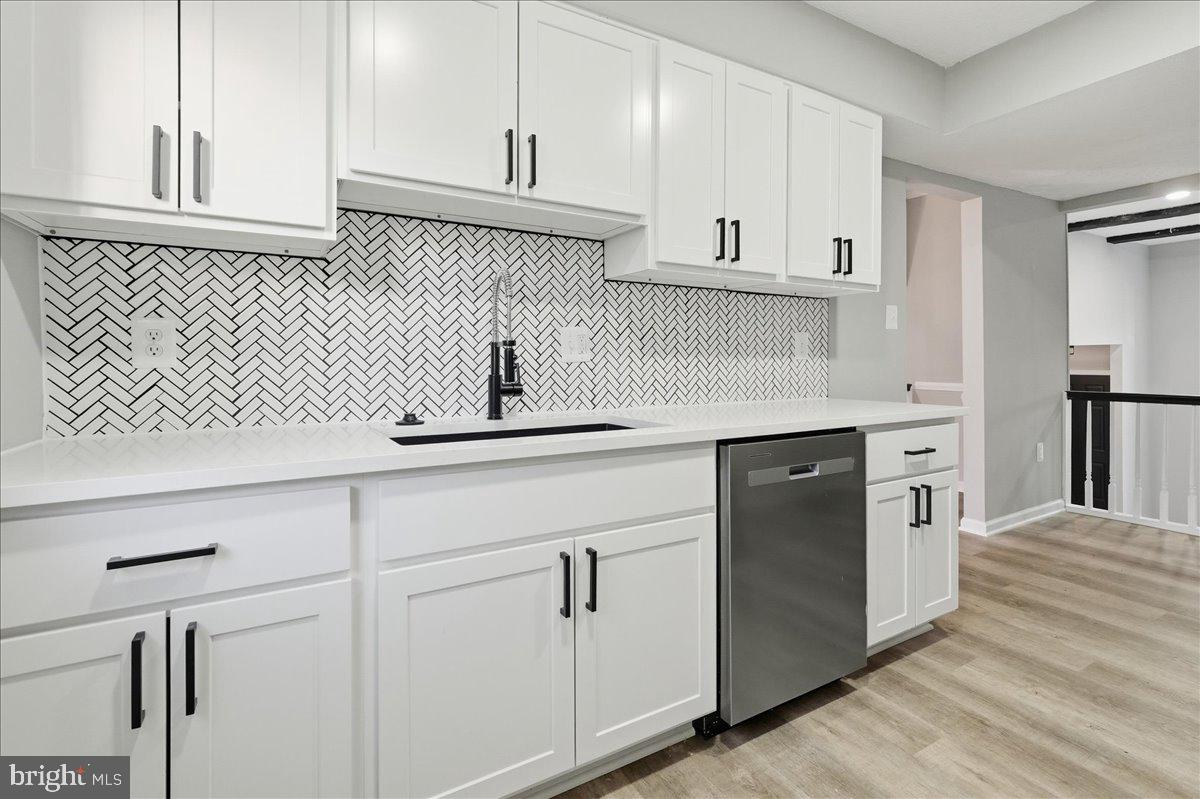 POINT OF WOODS - Residential