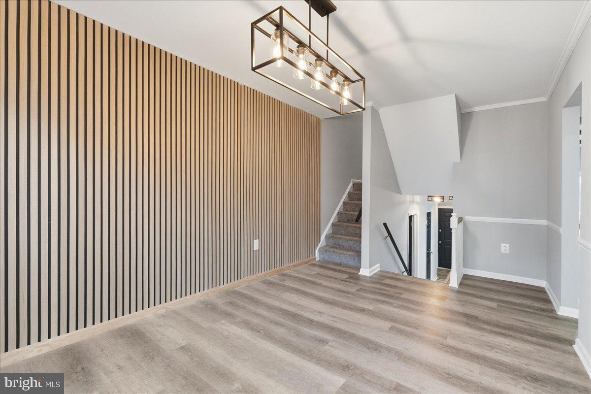 POINT OF WOODS - Residential