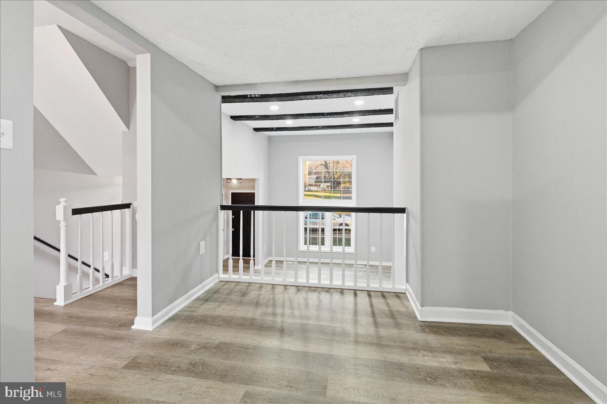 POINT OF WOODS - Residential