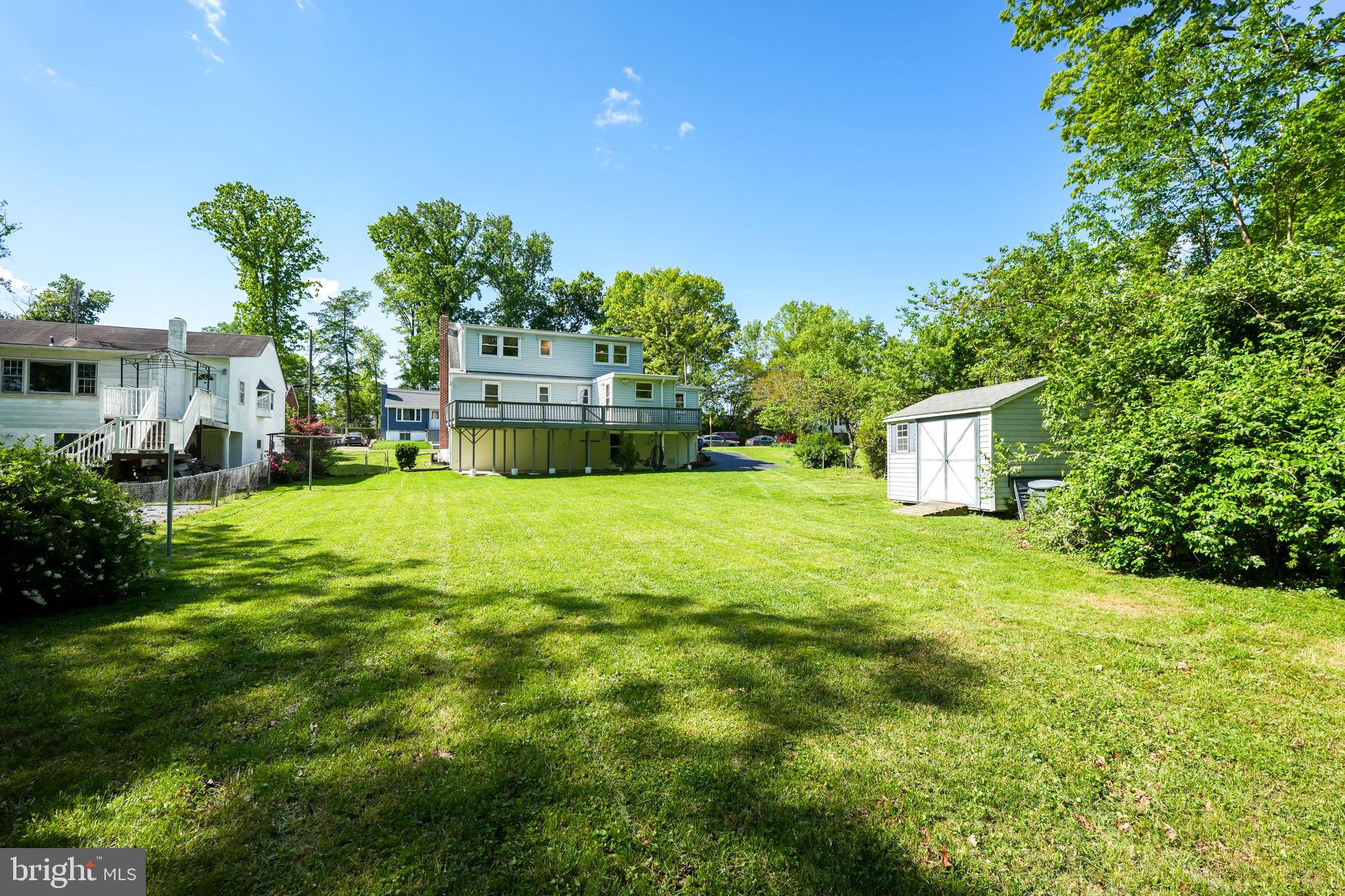 FAIRFAX  WOODS - Residential