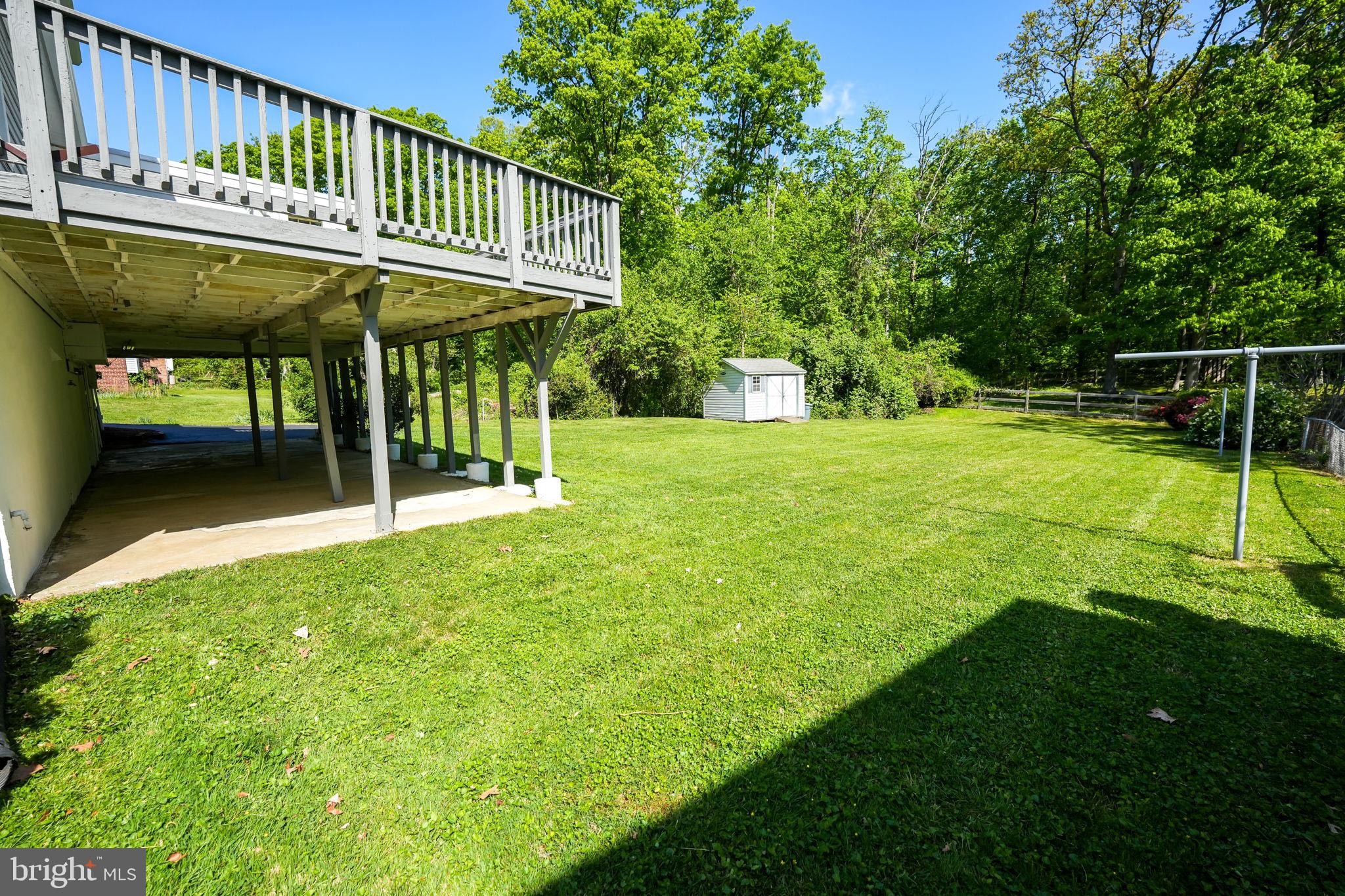 FAIRFAX  WOODS - Residential