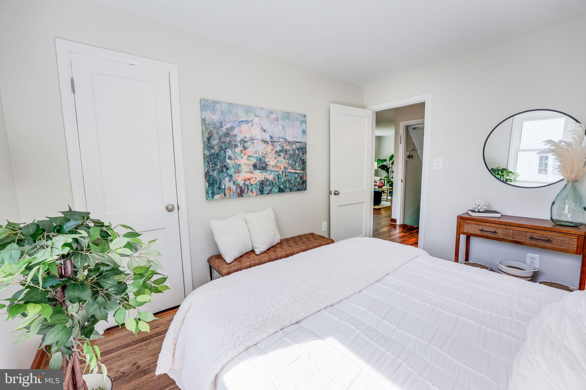 FAIRFAX  WOODS - Residential