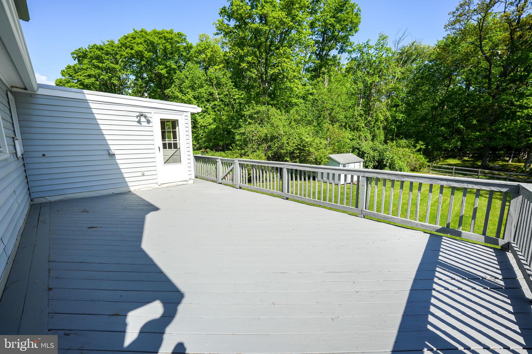 FAIRFAX  WOODS - Residential