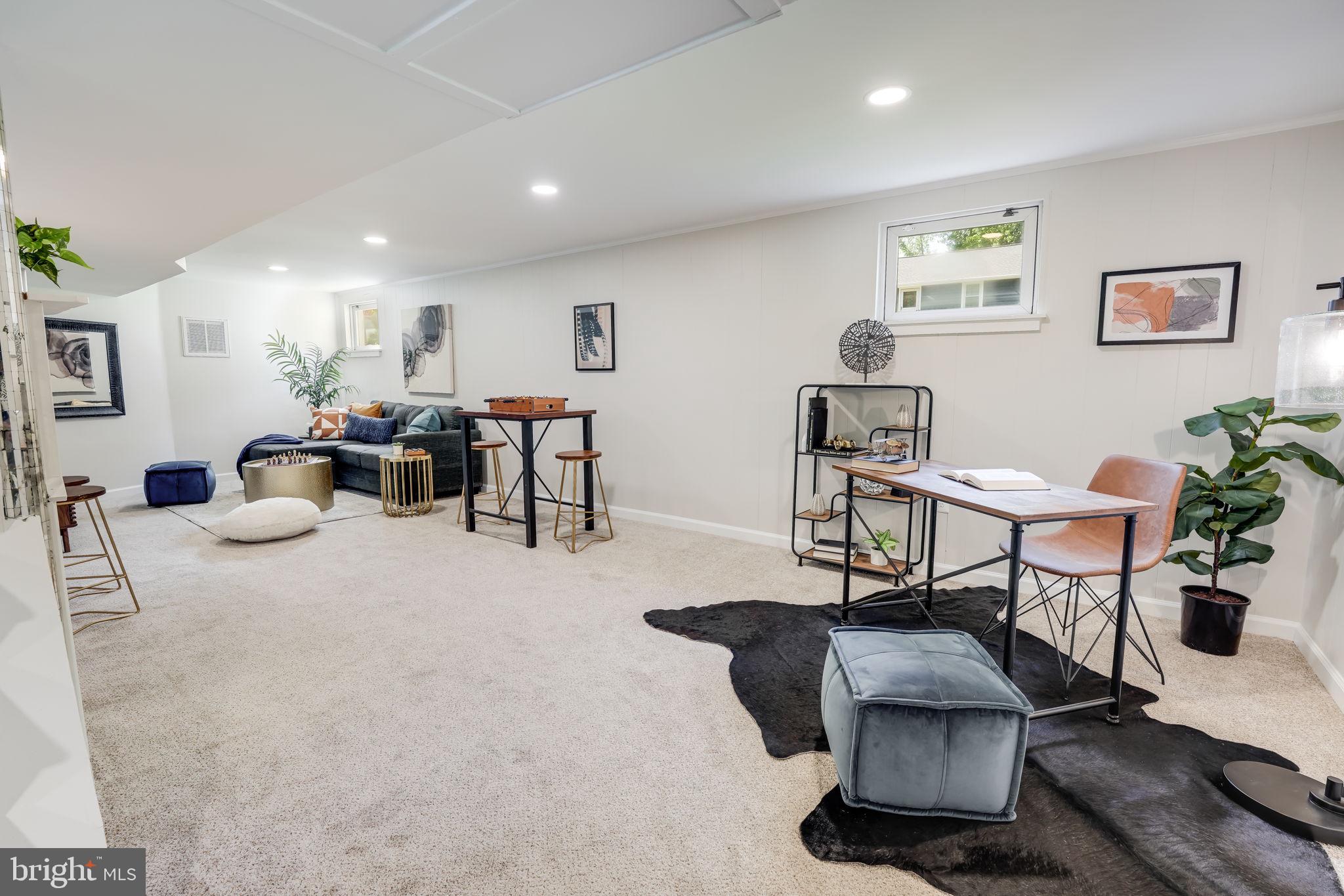 FAIRFAX  WOODS - Residential