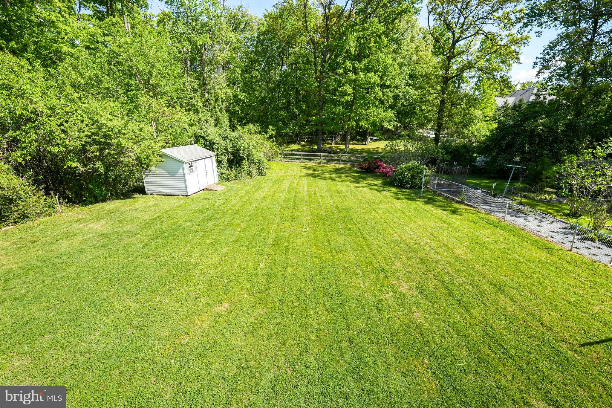 FAIRFAX  WOODS - Residential