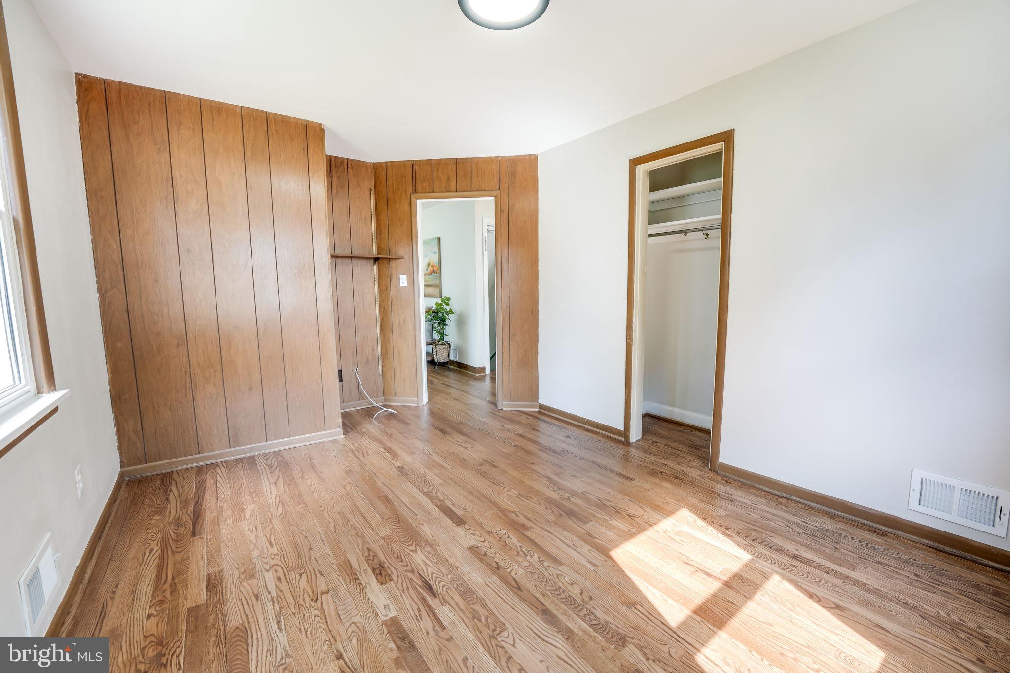 FAIRFAX  WOODS - Residential