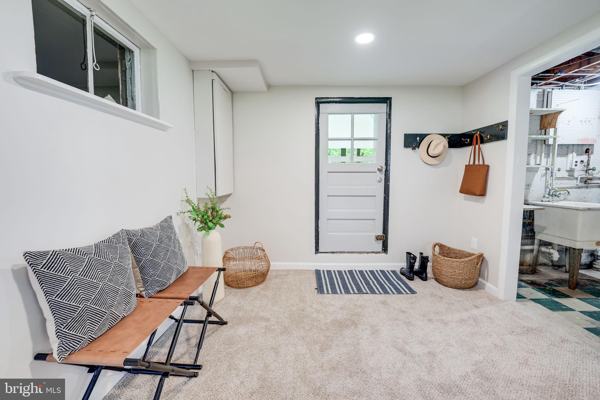 FAIRFAX  WOODS - Residential