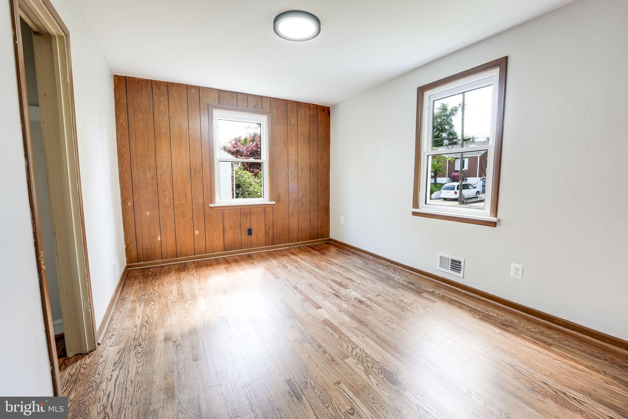 FAIRFAX  WOODS - Residential