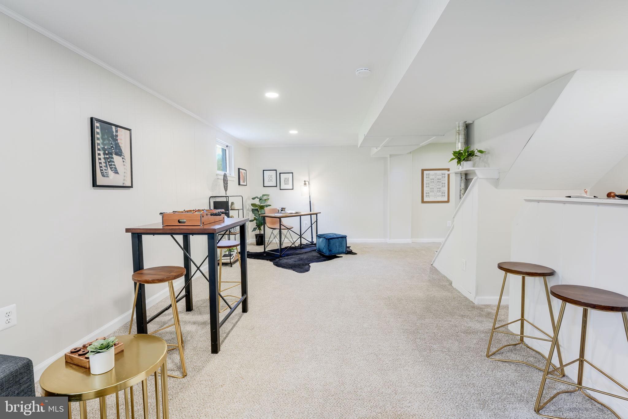 FAIRFAX  WOODS - Residential