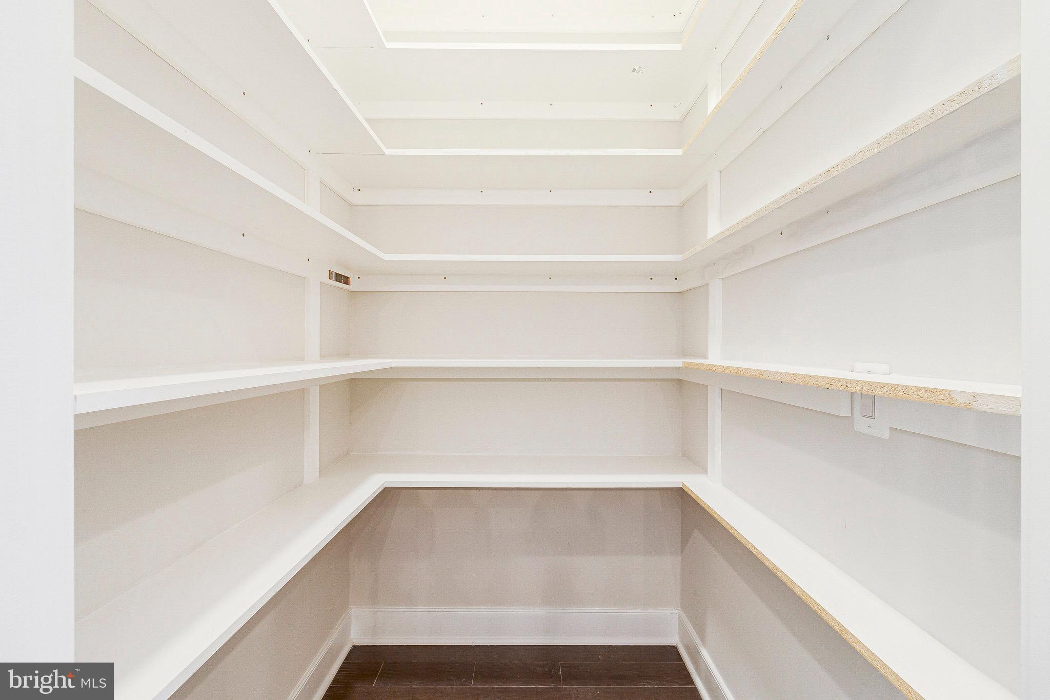 GROSVENOR PARK - Residential Lease