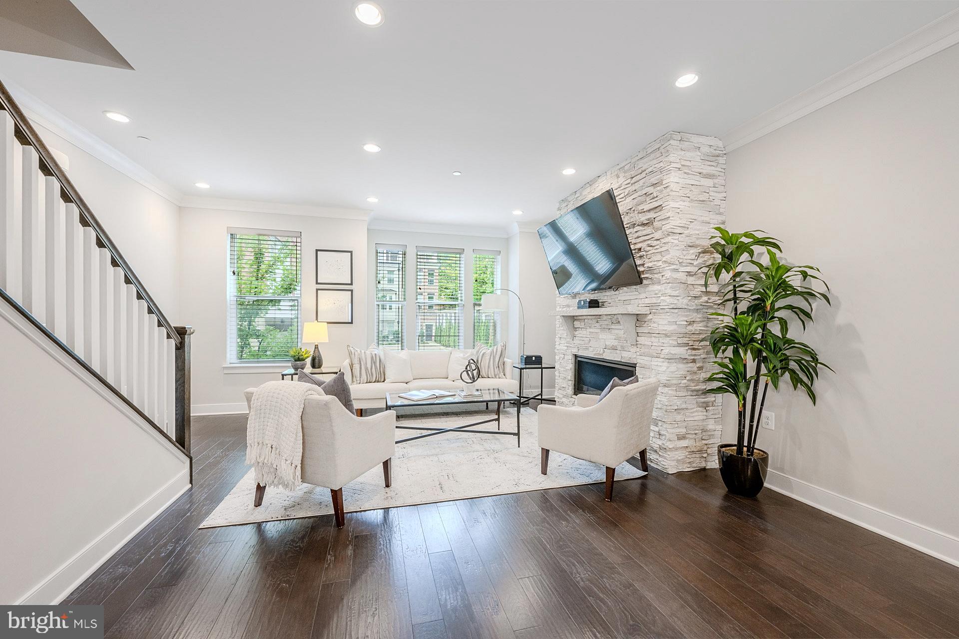 GROSVENOR PARK - Residential Lease