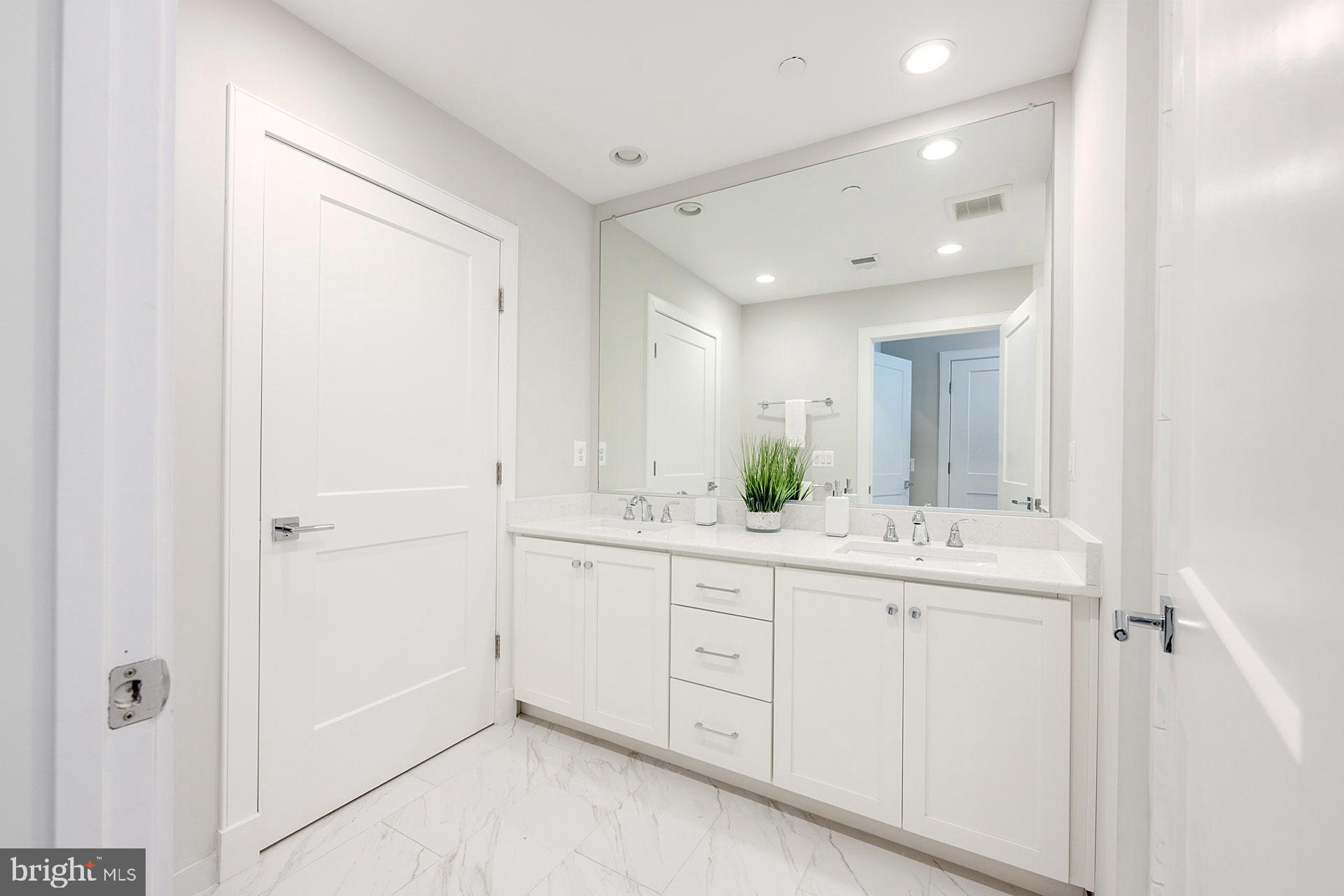 GROSVENOR PARK - Residential Lease