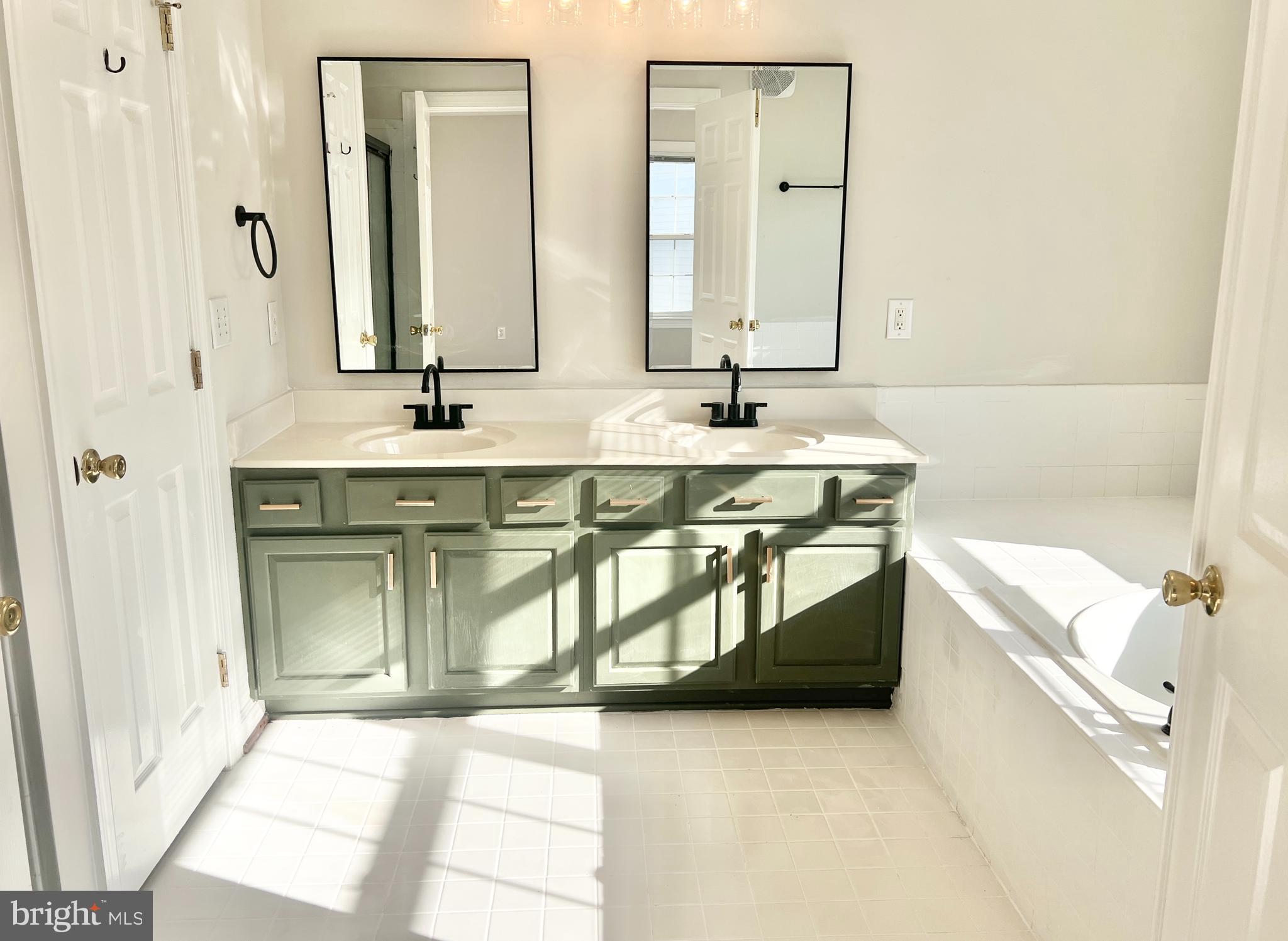 COPPERMINE CROSSING - Residential