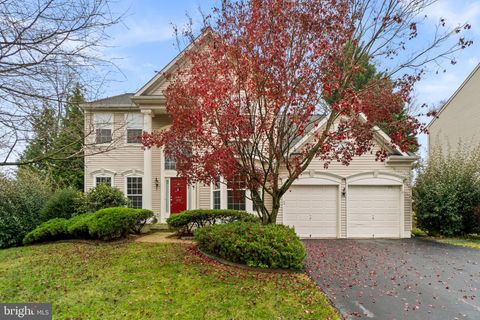 419 CREST LANE WESTMINSTER MD 21157