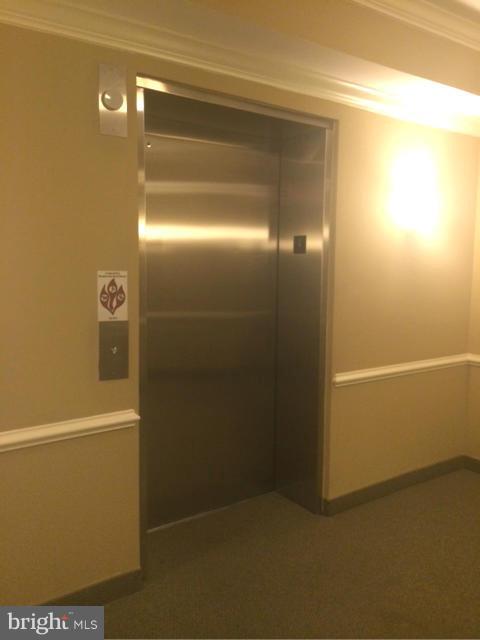 THE RESERVE CONDOMINIUMS - Residential Lease