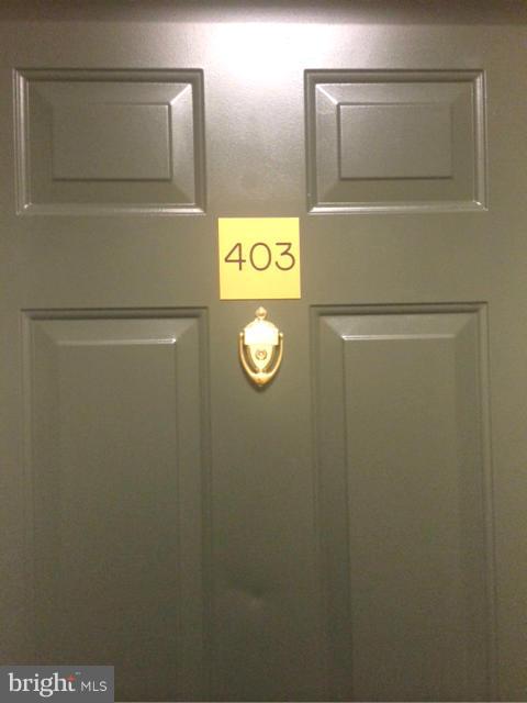 THE RESERVE CONDOMINIUMS - Residential Lease