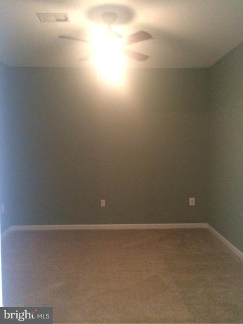 THE RESERVE CONDOMINIUMS - Residential Lease